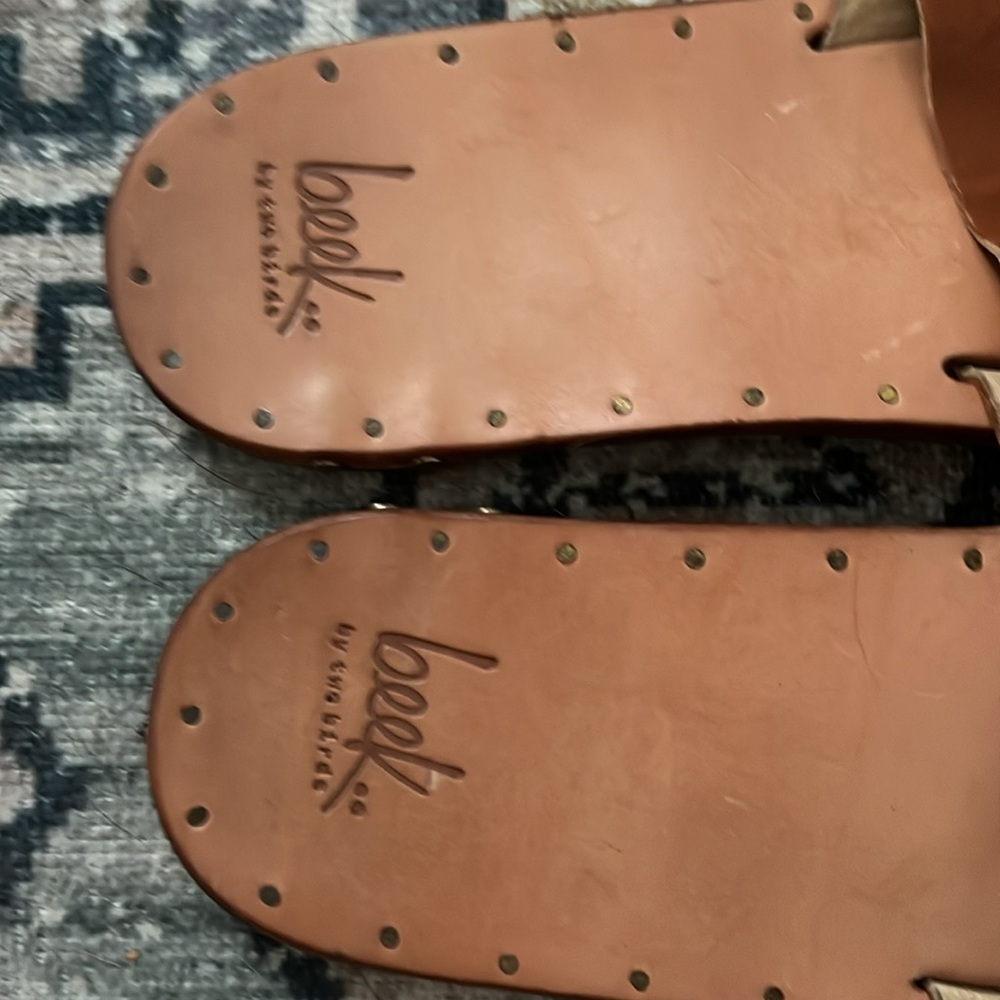 Sz 9 Beek cockatoo slide sandal - Picture 6 of 11